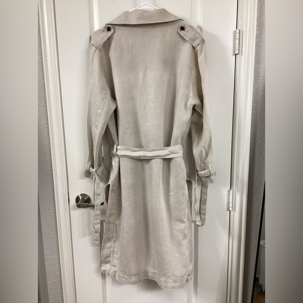 D. Plat Beige Linen Trench Coat - Picture 2 of 5
